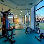 Club218 Wellness Apartamento Siófok